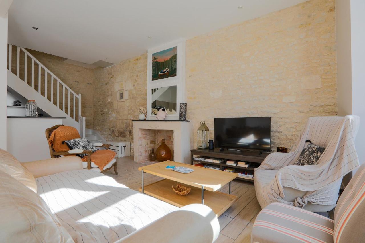 Duplex Joliment Decore Et Sa Cour Ensoleillee Saint-Martin-de-Ré Εξωτερικό φωτογραφία