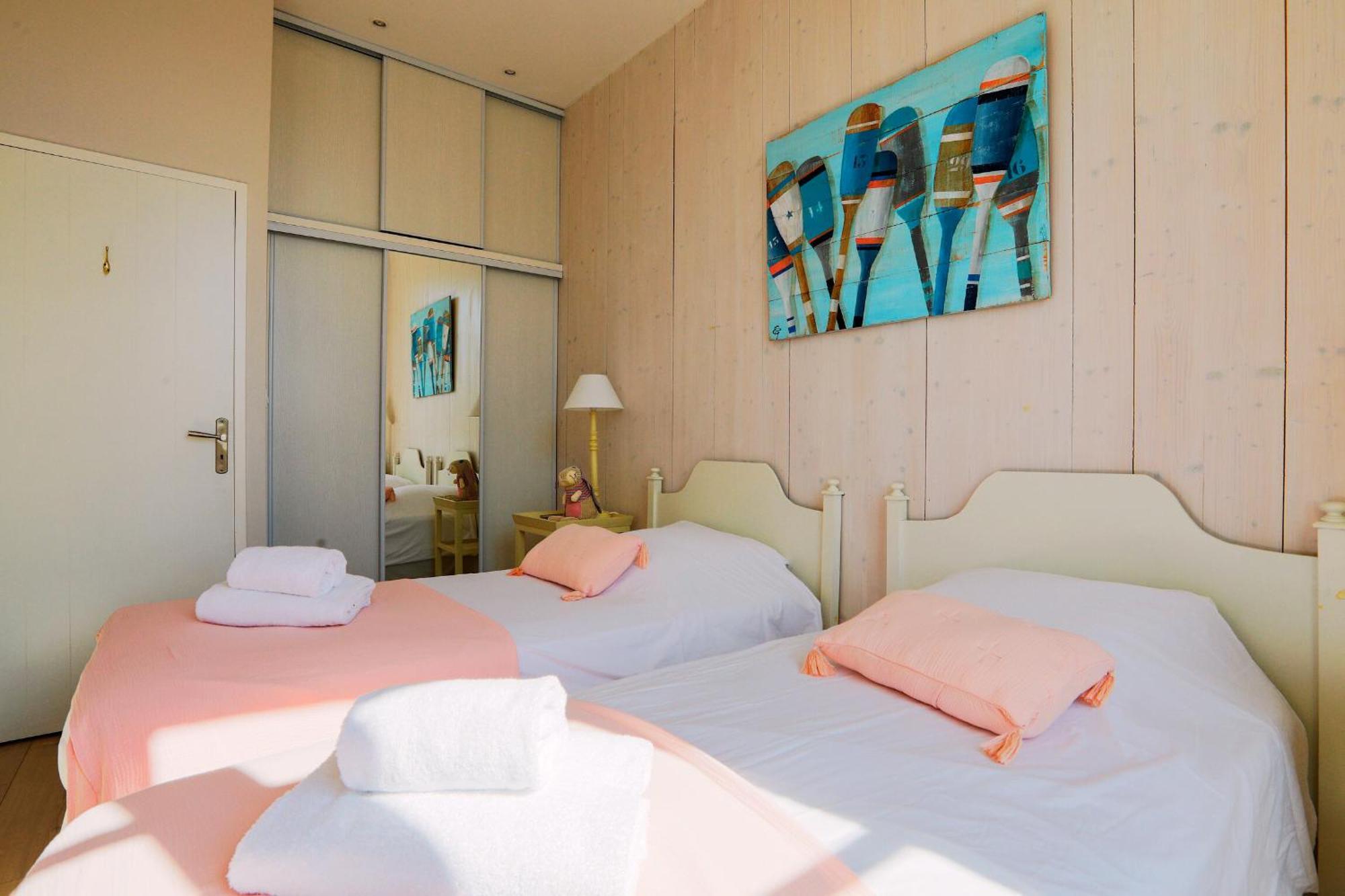Duplex Joliment Decore Et Sa Cour Ensoleillee Saint-Martin-de-Ré Εξωτερικό φωτογραφία