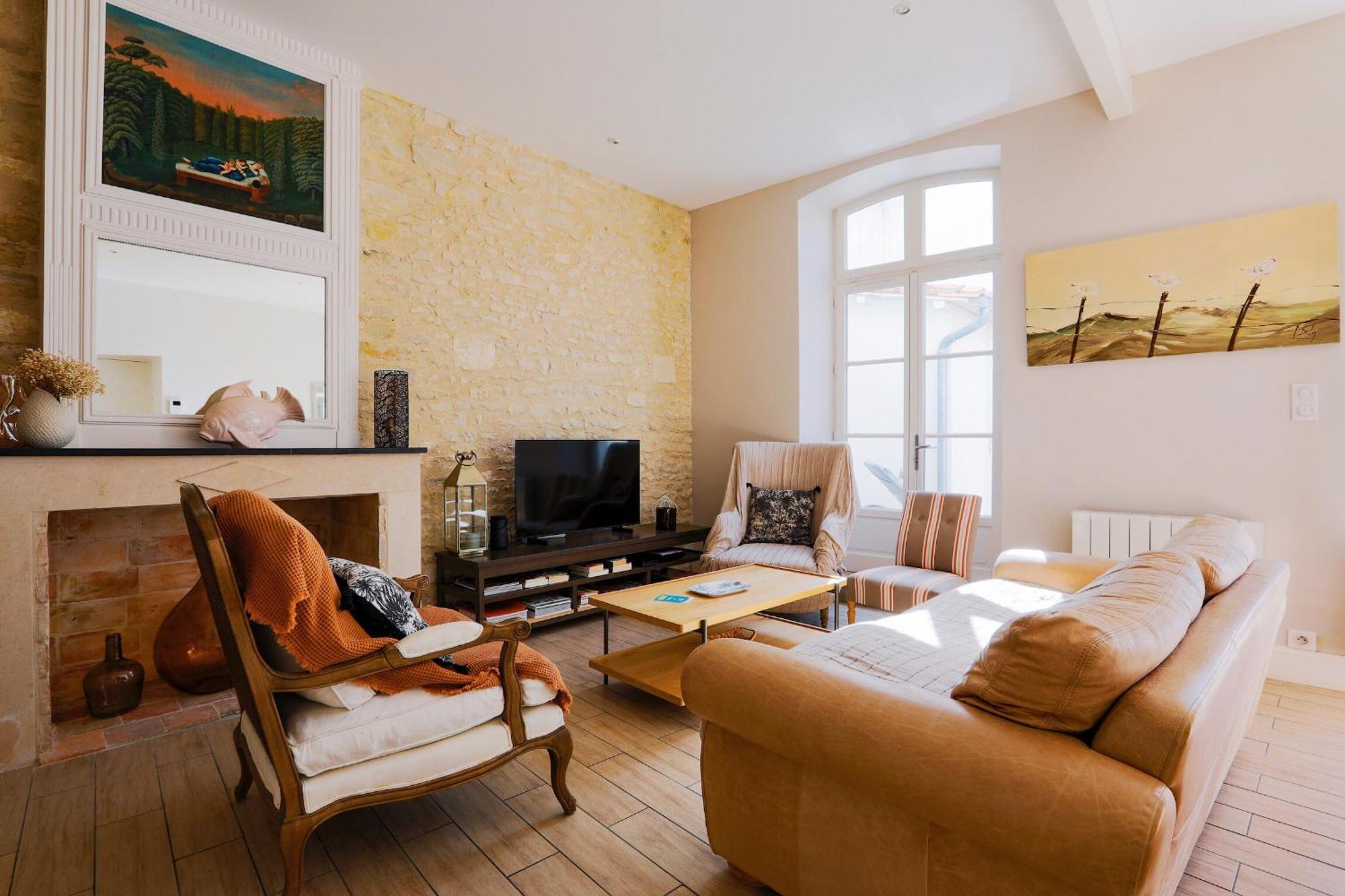 Duplex Joliment Decore Et Sa Cour Ensoleillee Saint-Martin-de-Ré Εξωτερικό φωτογραφία