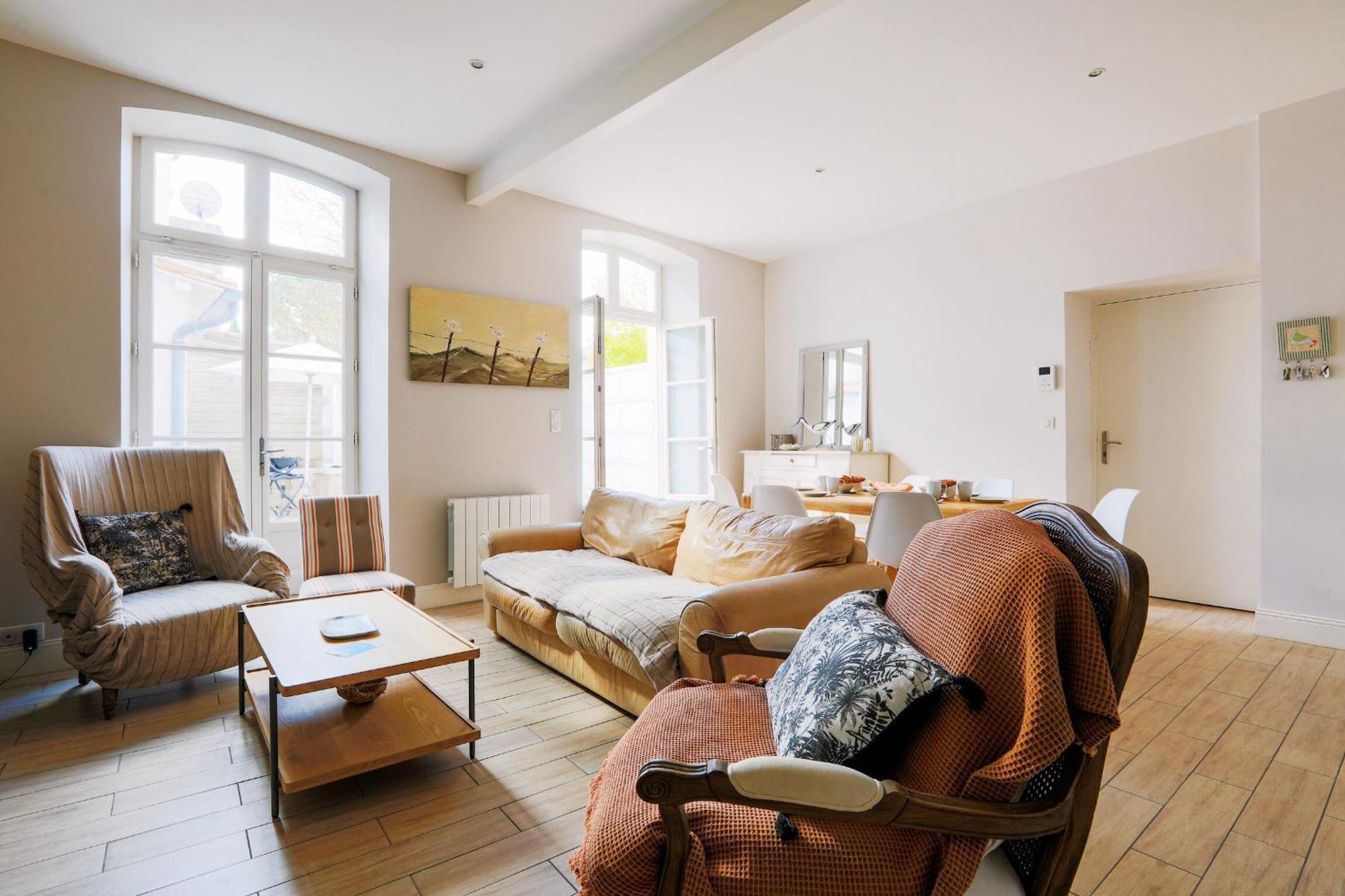 Duplex Joliment Decore Et Sa Cour Ensoleillee Saint-Martin-de-Ré Εξωτερικό φωτογραφία