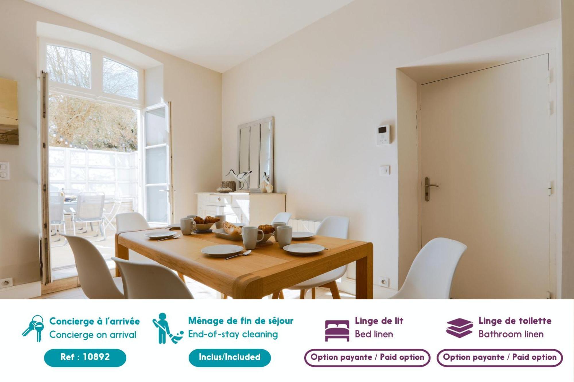 Duplex Joliment Decore Et Sa Cour Ensoleillee Saint-Martin-de-Ré Εξωτερικό φωτογραφία